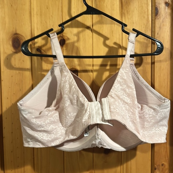 Torrid Curve Push Up Bra. Full Coverage Padded. - Picture 3 of 4